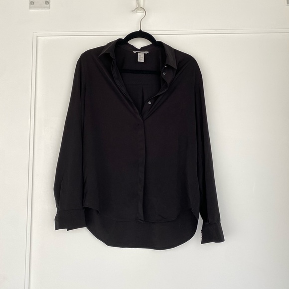 H&M black button down size 6 - Picture 1 of 3